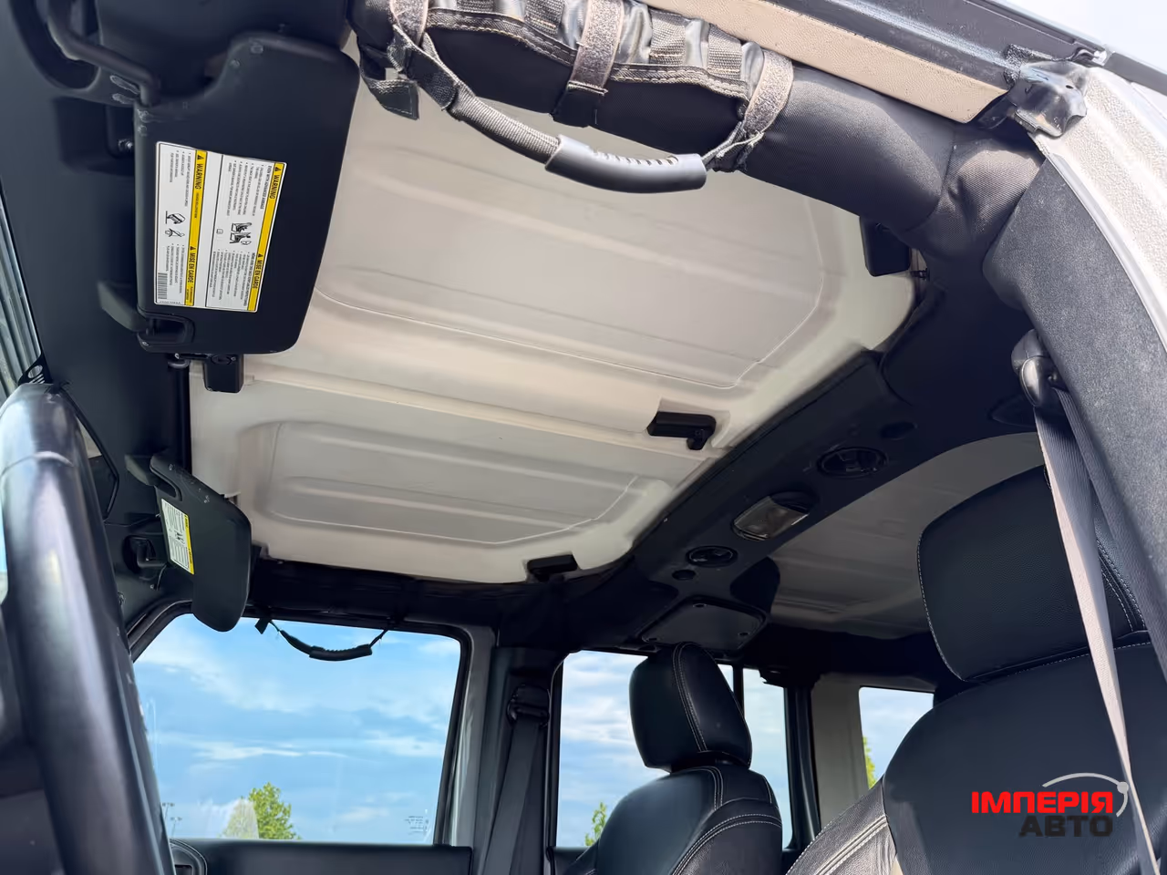 Jeep Wrangler - фото 39