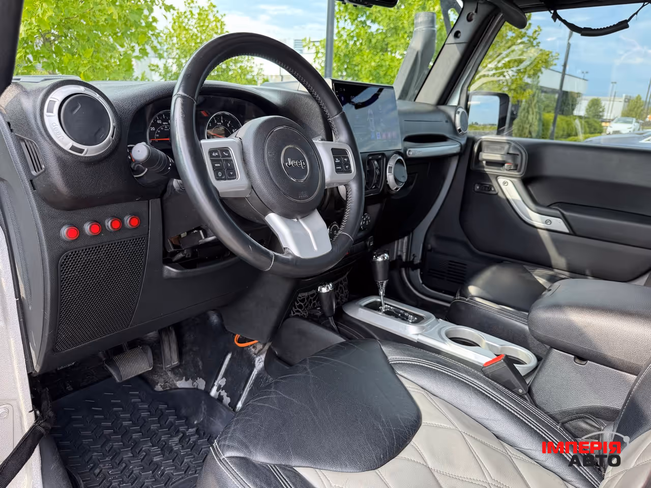 Jeep Wrangler - фото 33