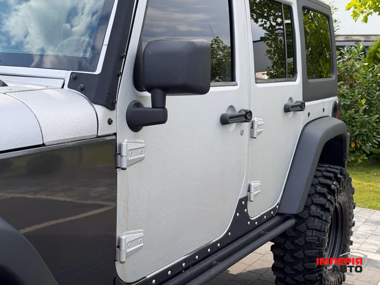 Jeep Wrangler - фото 13