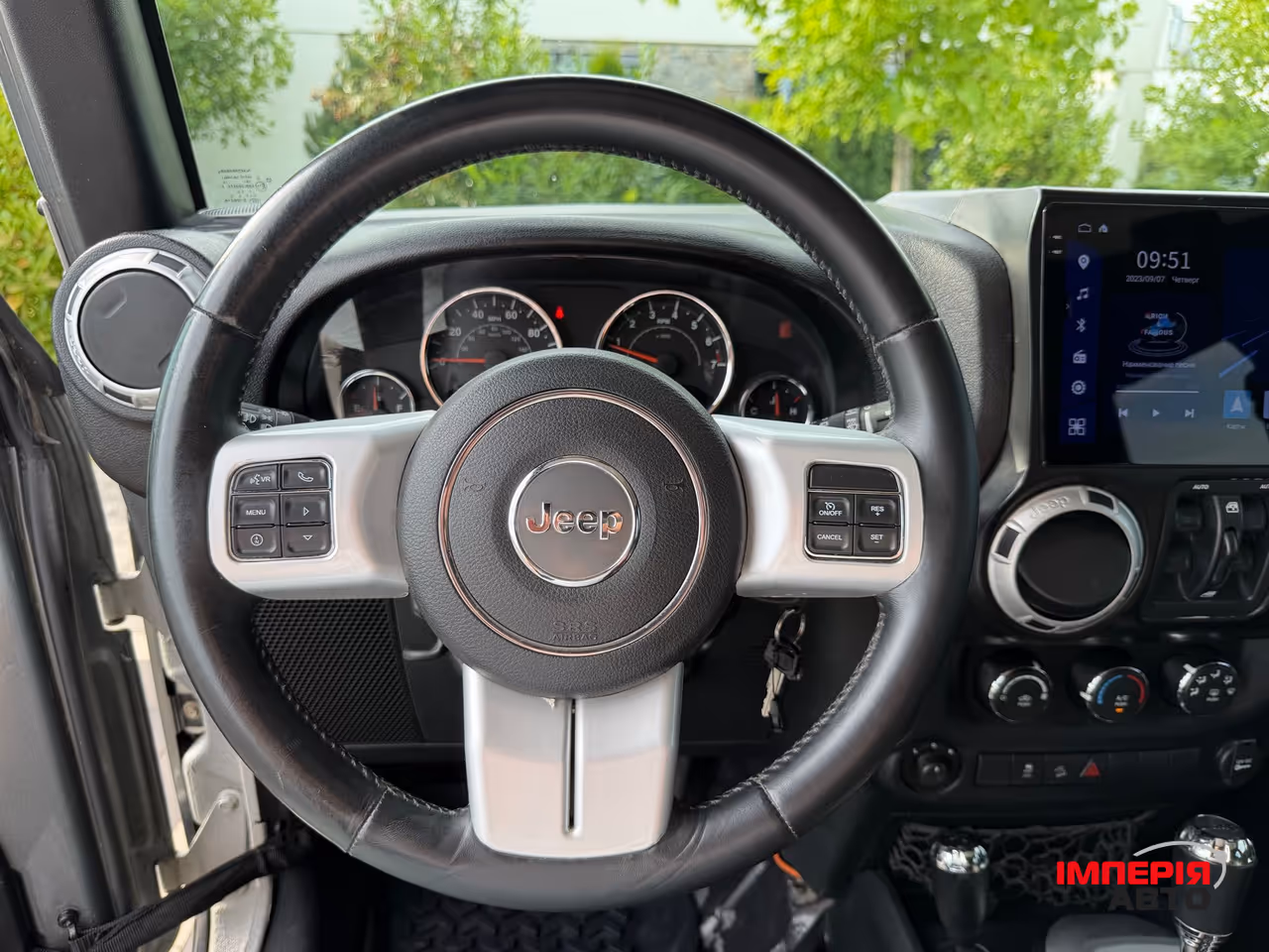 Jeep Wrangler - фото 38