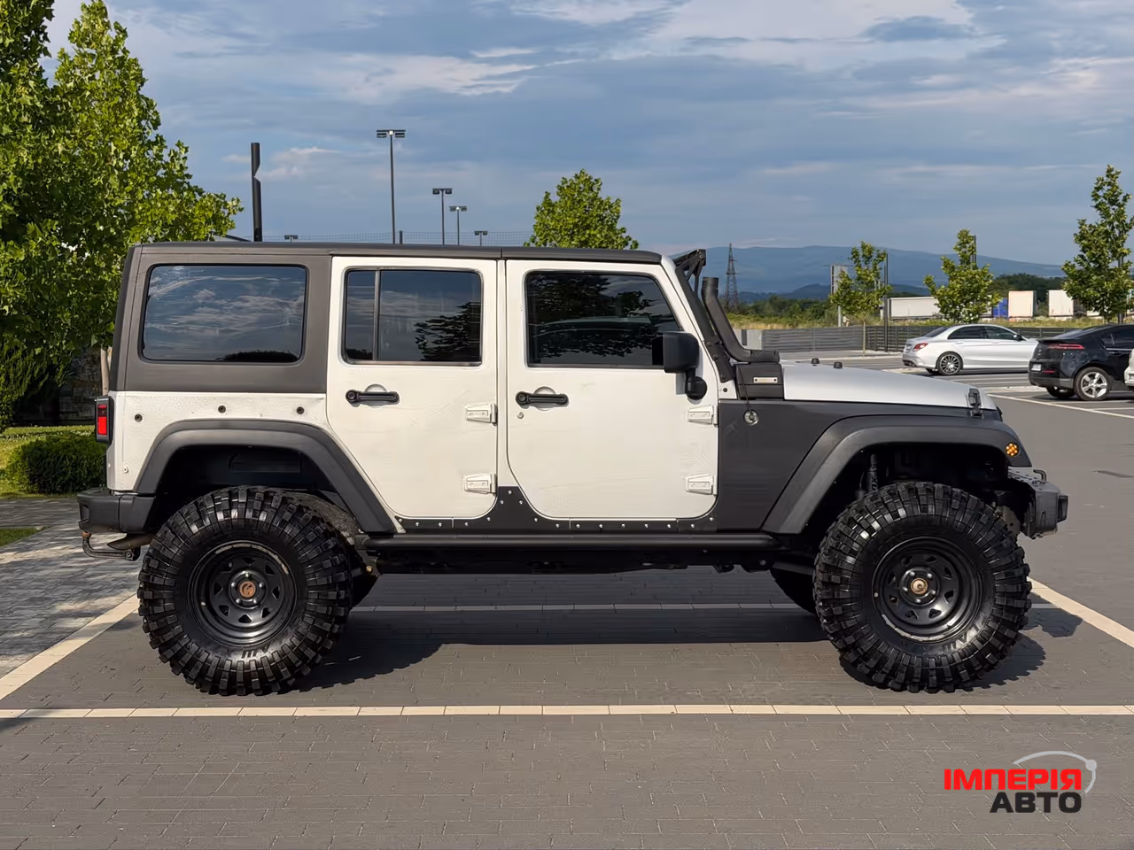 Jeep Wrangler - фото 5