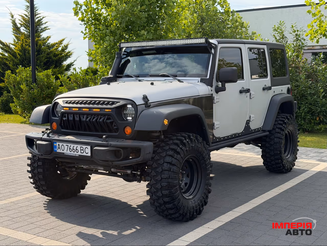 Jeep Wrangler - фото 2