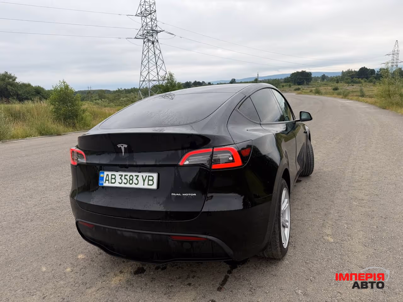 Tesla Model Y - фото 3