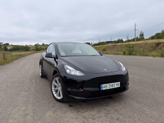 Tesla Model Y - зображення 5