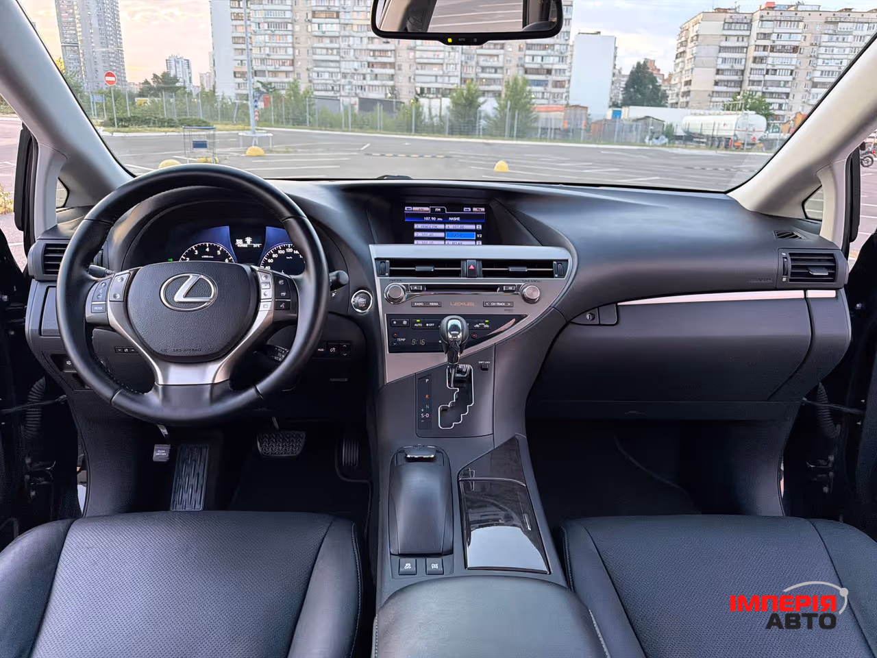 Lexus RX - фото 22