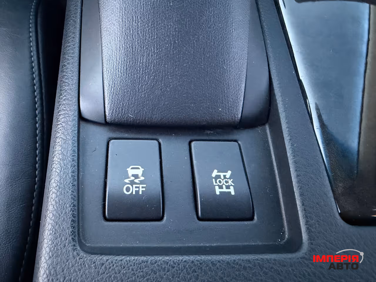 Lexus RX - фото 24