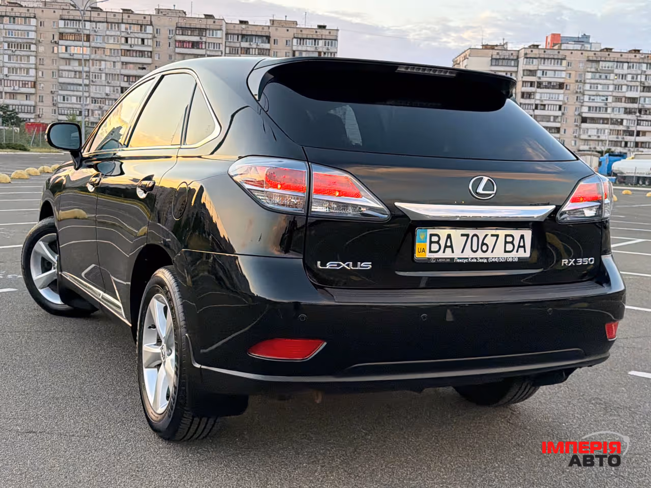 Lexus RX - фото 2