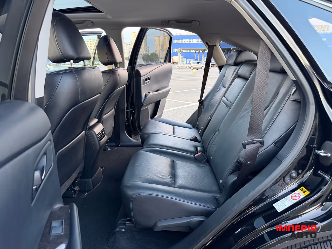 Lexus RX - фото 19