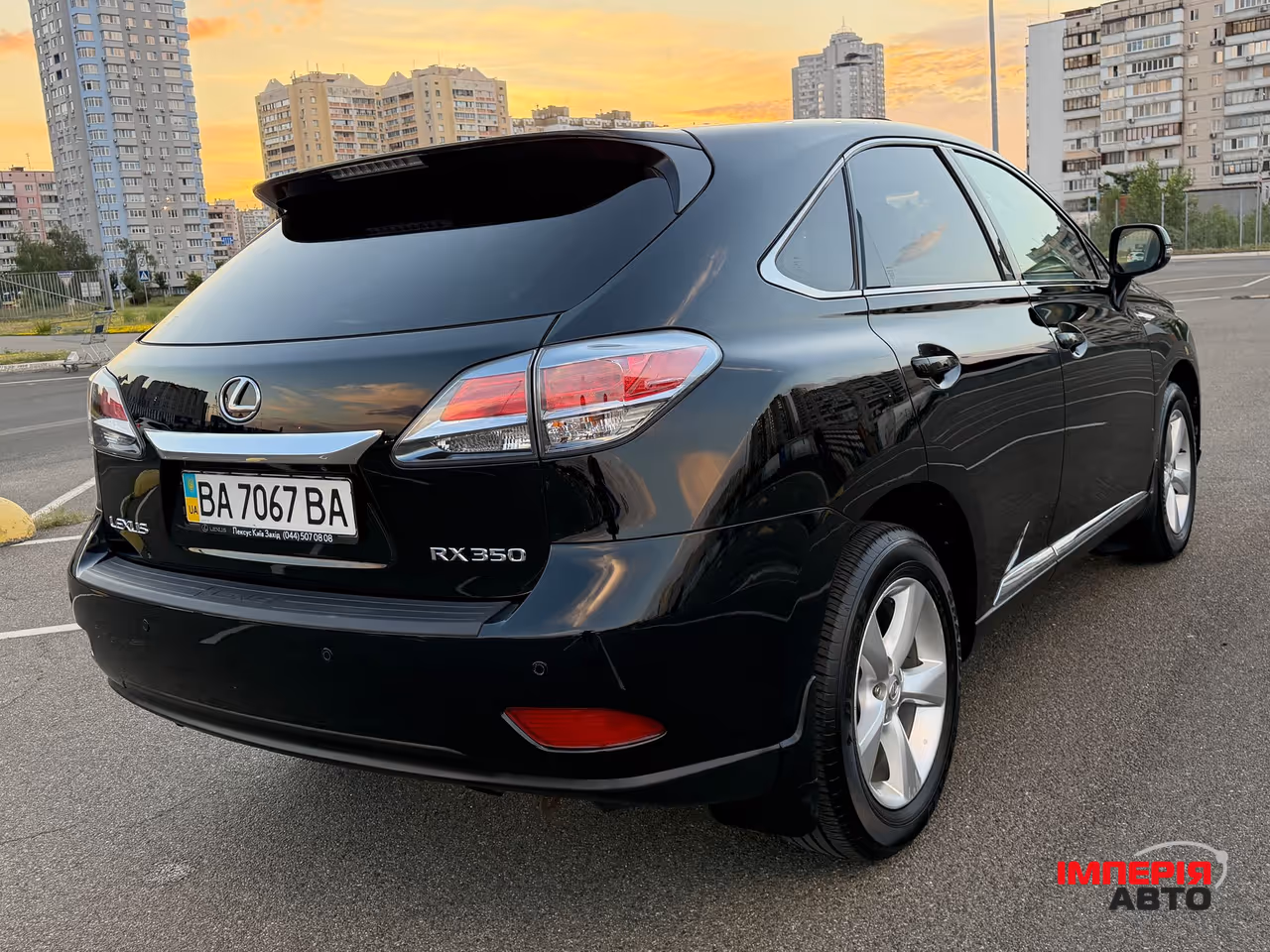 Lexus RX - фото 8