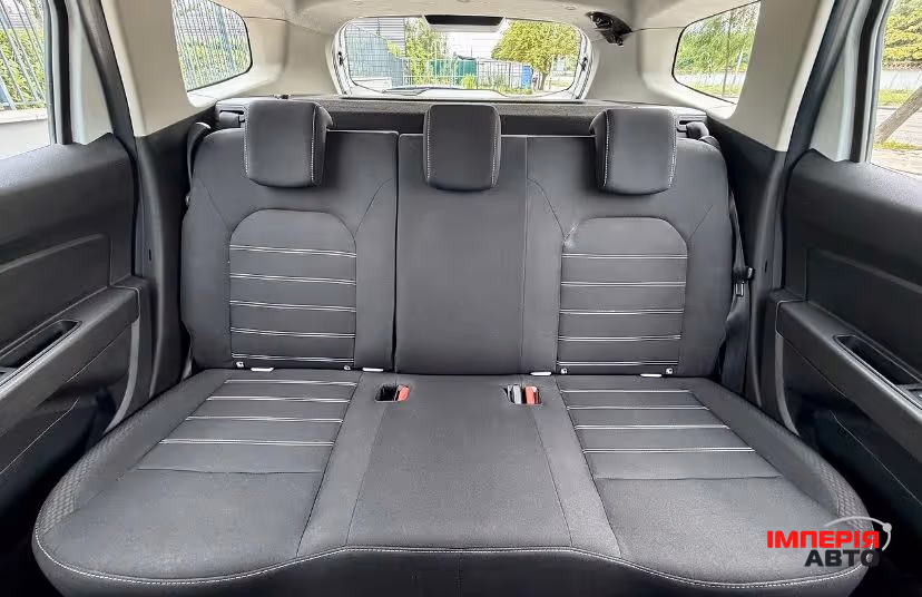 Renault Duster - фото 20