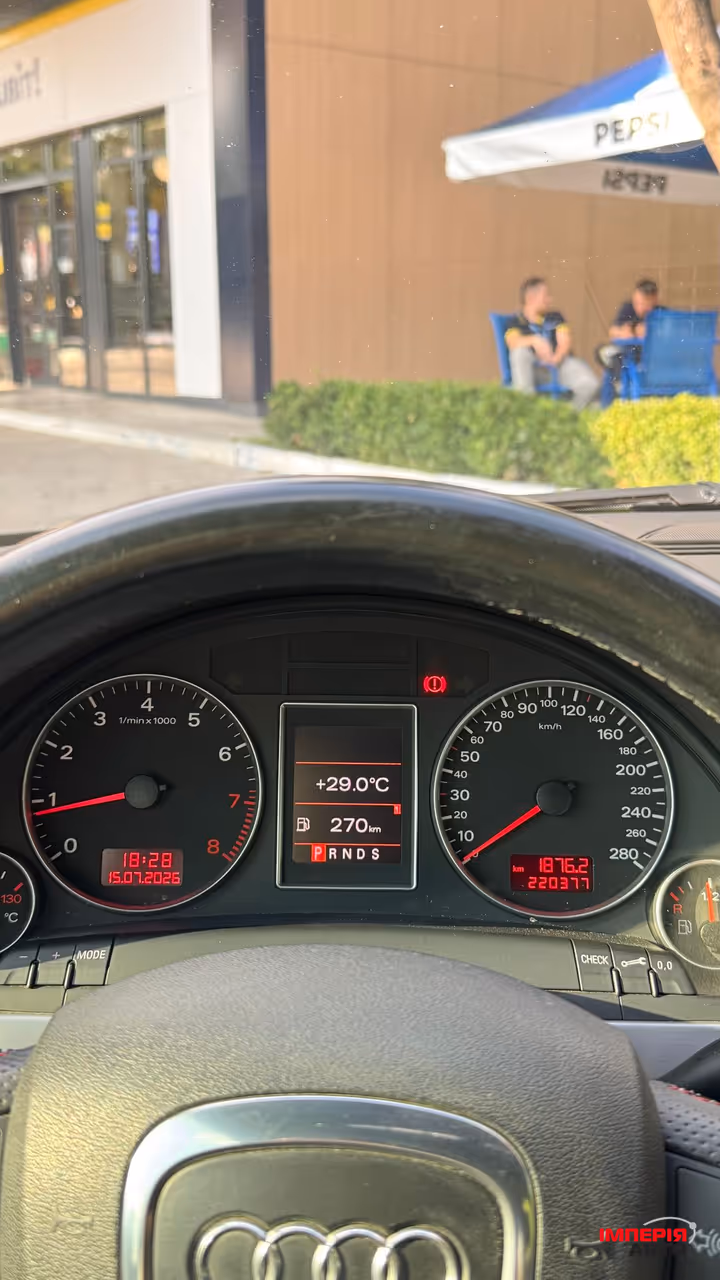 Audi A4 - фото 61