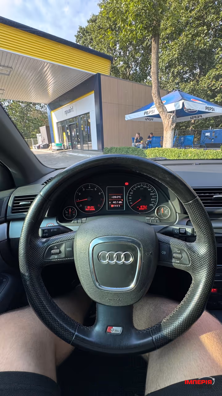 Audi A4 - фото 60