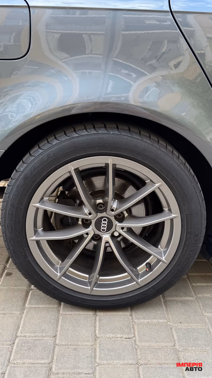 Audi A4 - фото 20