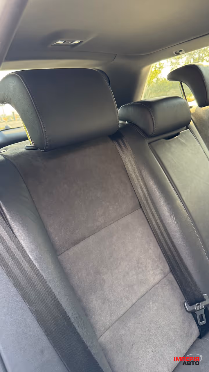 Audi A4 - фото 40