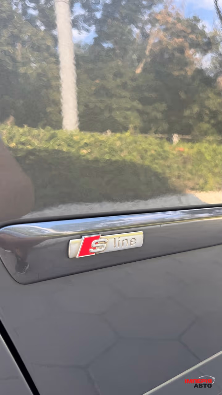 Audi A4 - фото 23