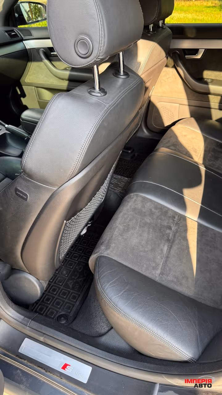 Audi A4 - фото 46