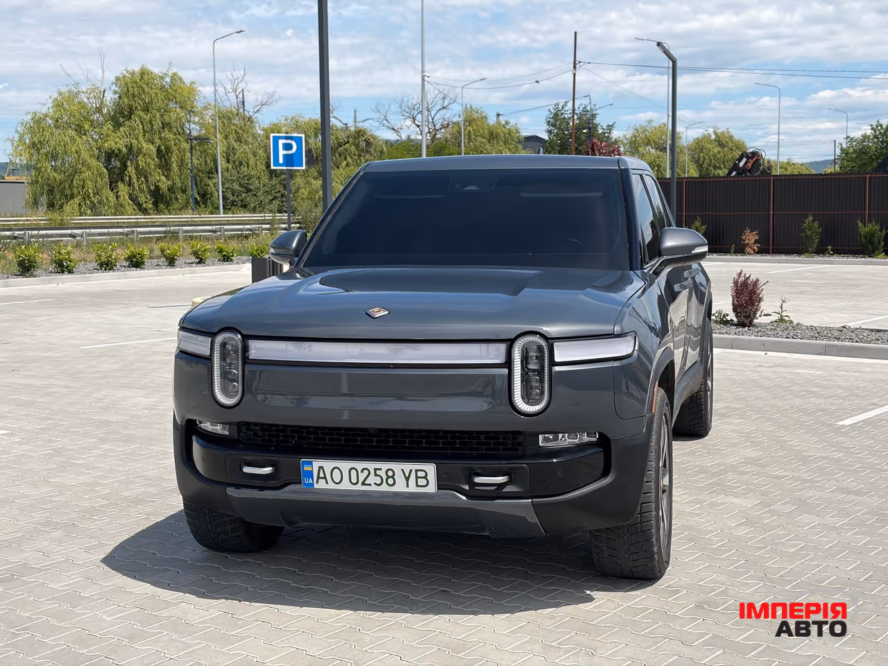 Rivian R1T - фото 3