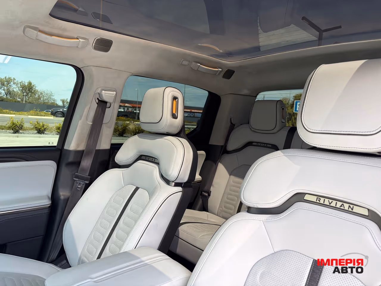 Rivian R1T - фото 28