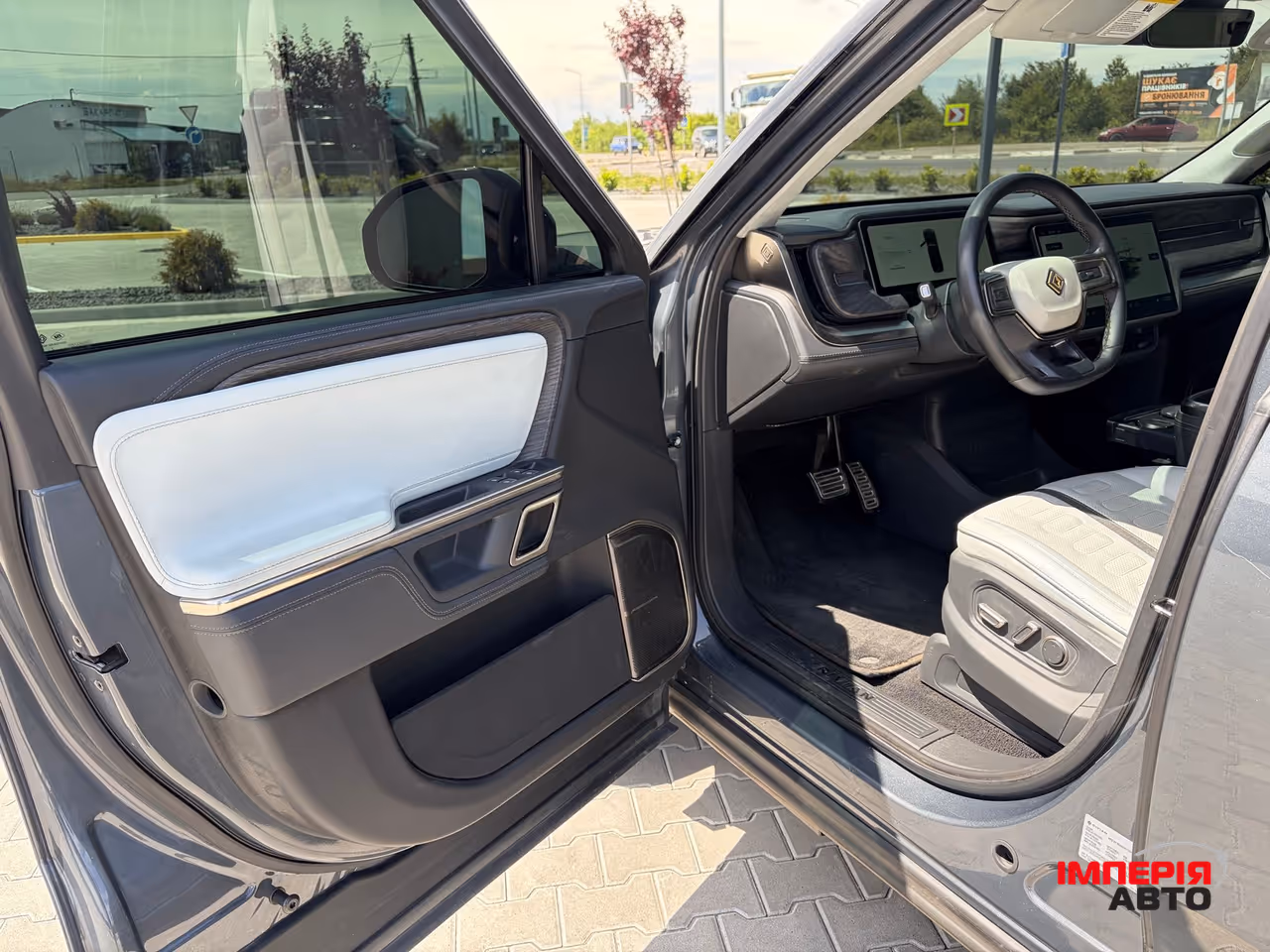 Rivian R1T - фото 23
