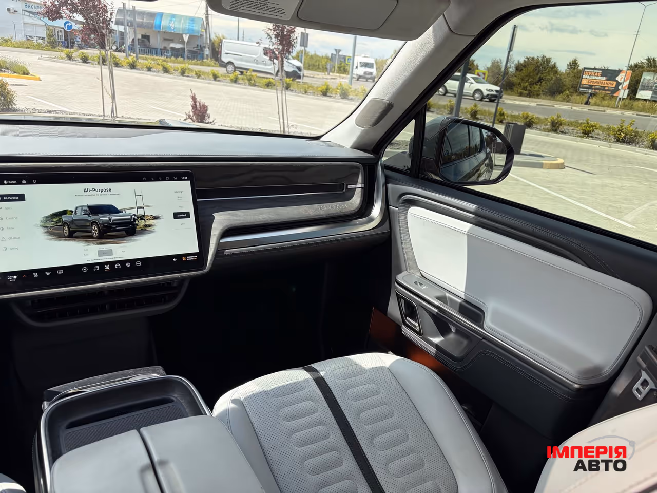 Rivian R1T - фото 32