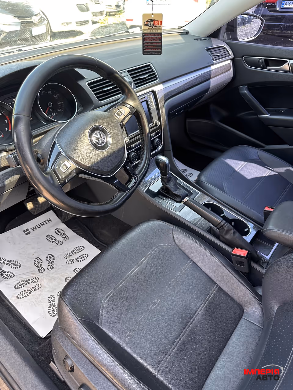 Volkswagen Passat - фото 7