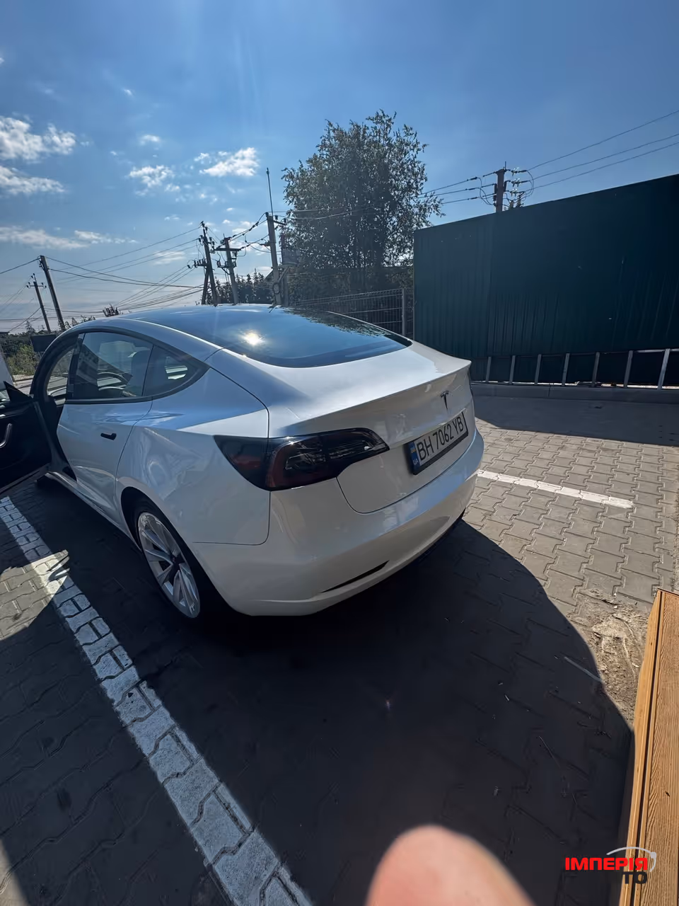 Tesla Model 3 - фото 8