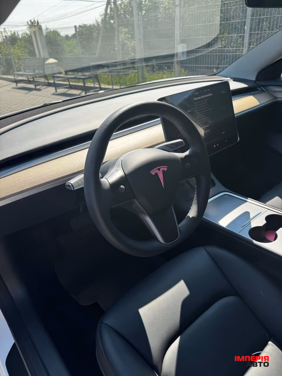 Tesla Model 3 - фото 5