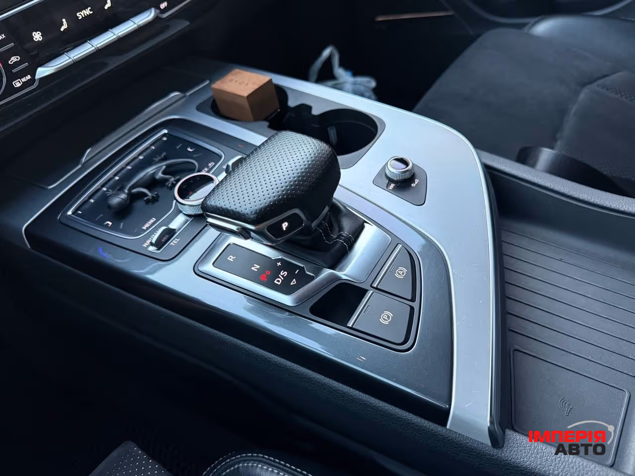 Audi Q7 - фото 79