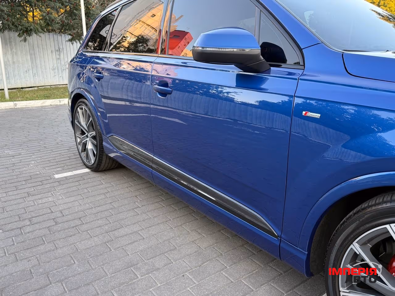 Audi Q7 - фото 37