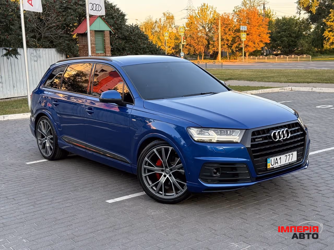 Audi Q7 - фото 20