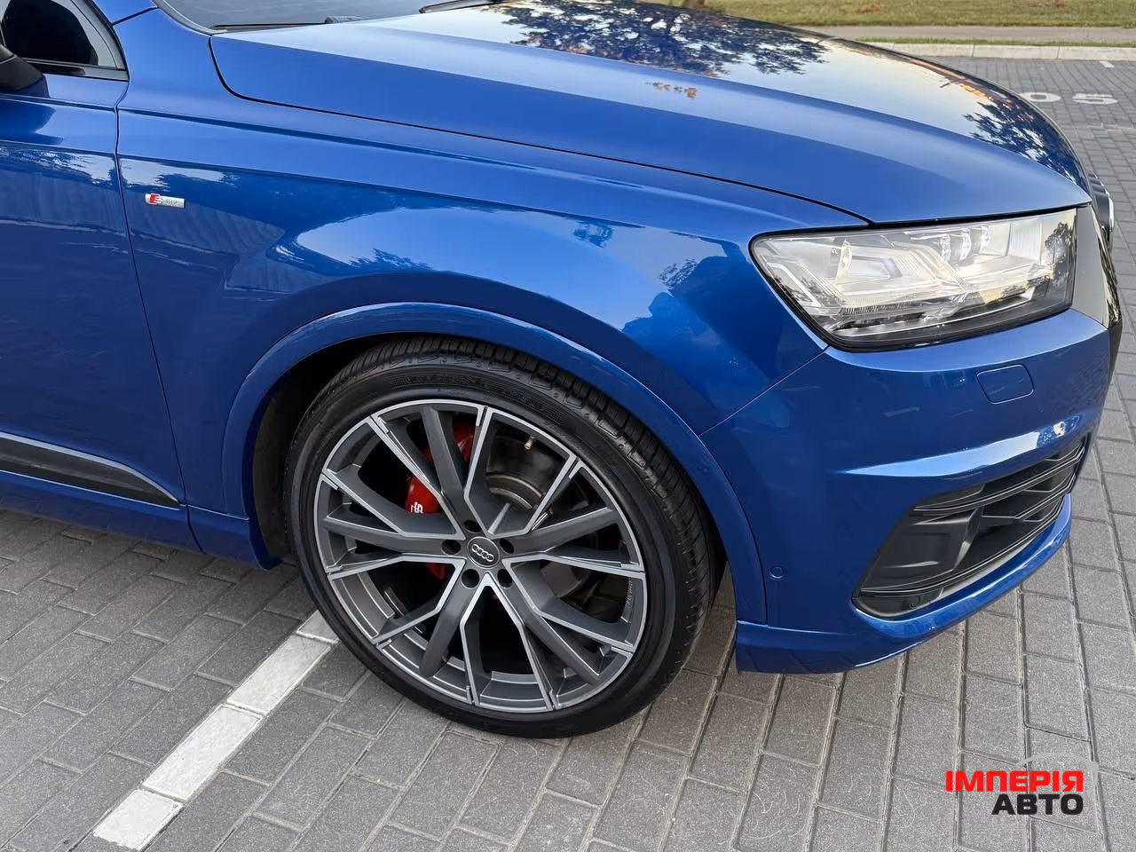 Audi Q7 - фото 39