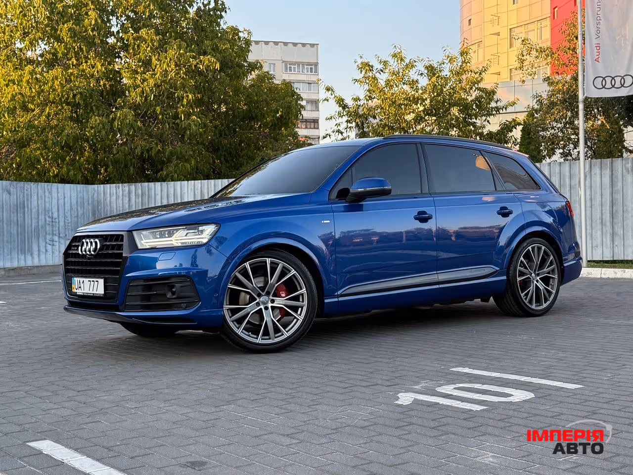 Audi Q7 - фото 4