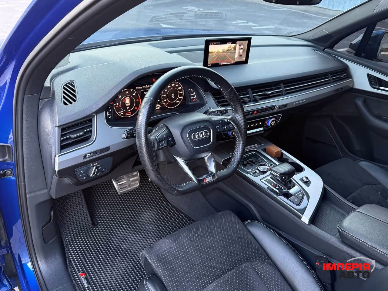 Audi Q7 - фото 48
