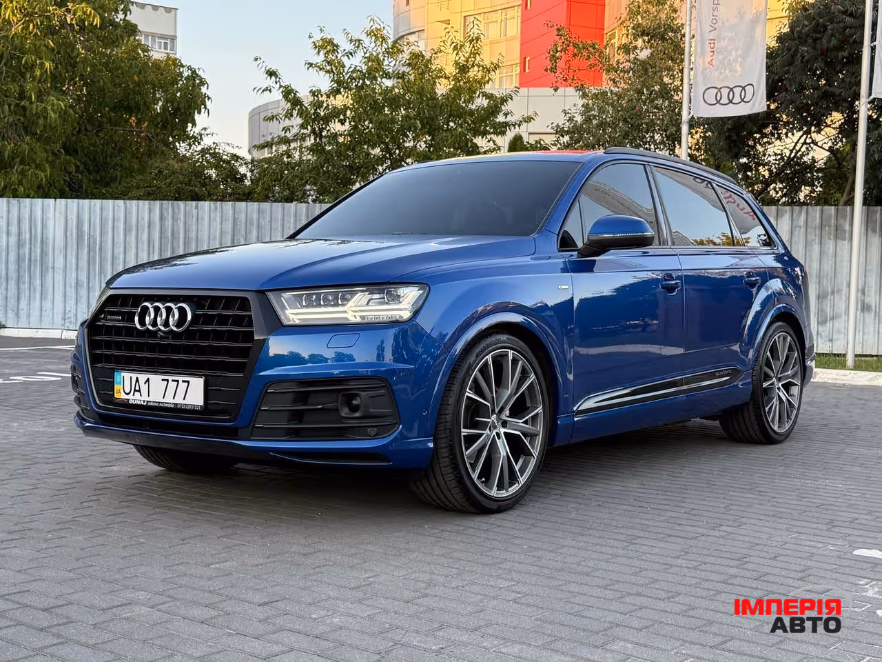Audi Q7 - фото 5