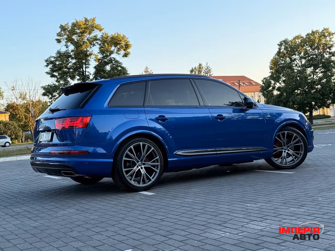 Audi Q7 - фото 15