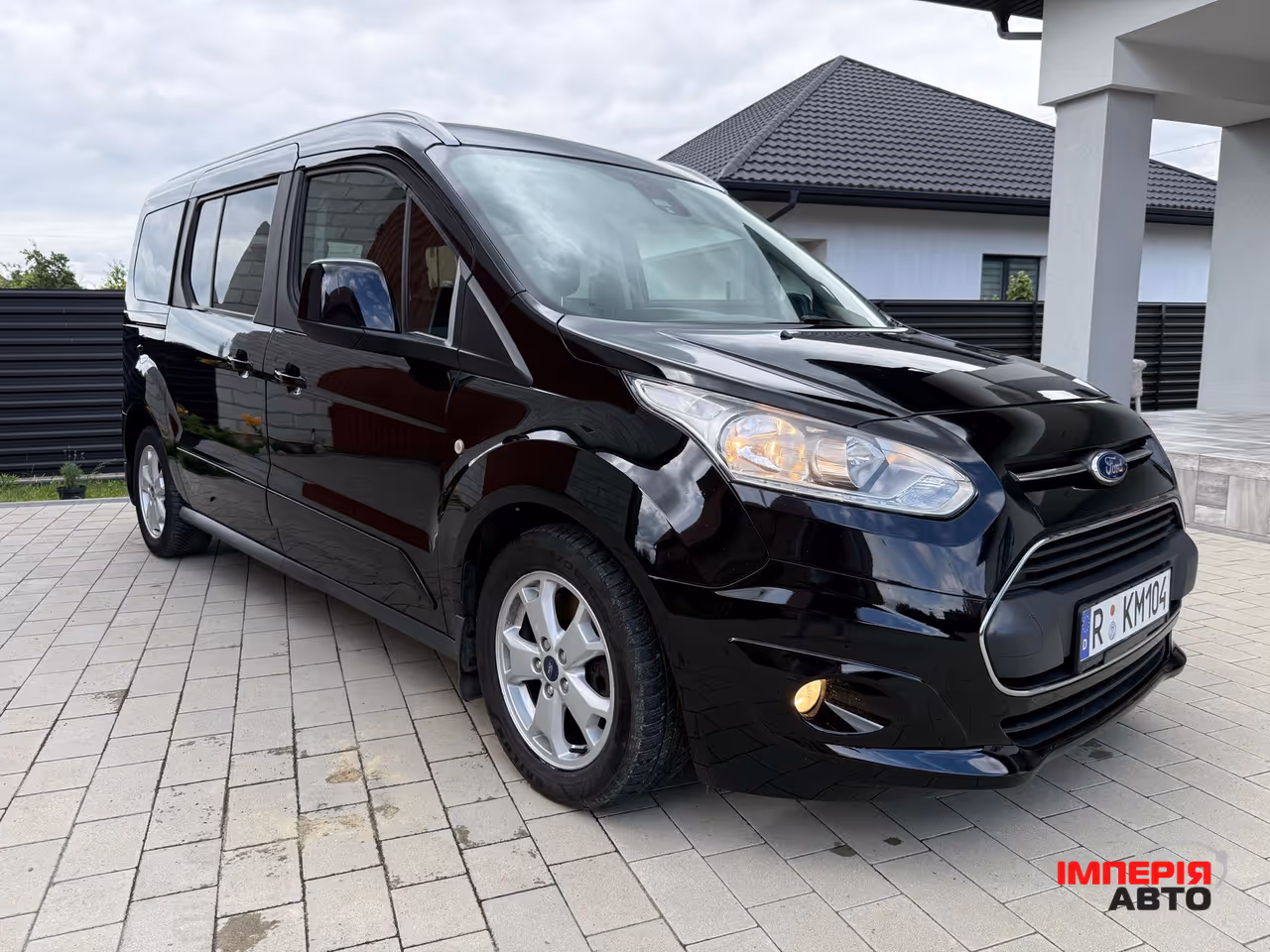 Ford Tourneo Connect - фото 2