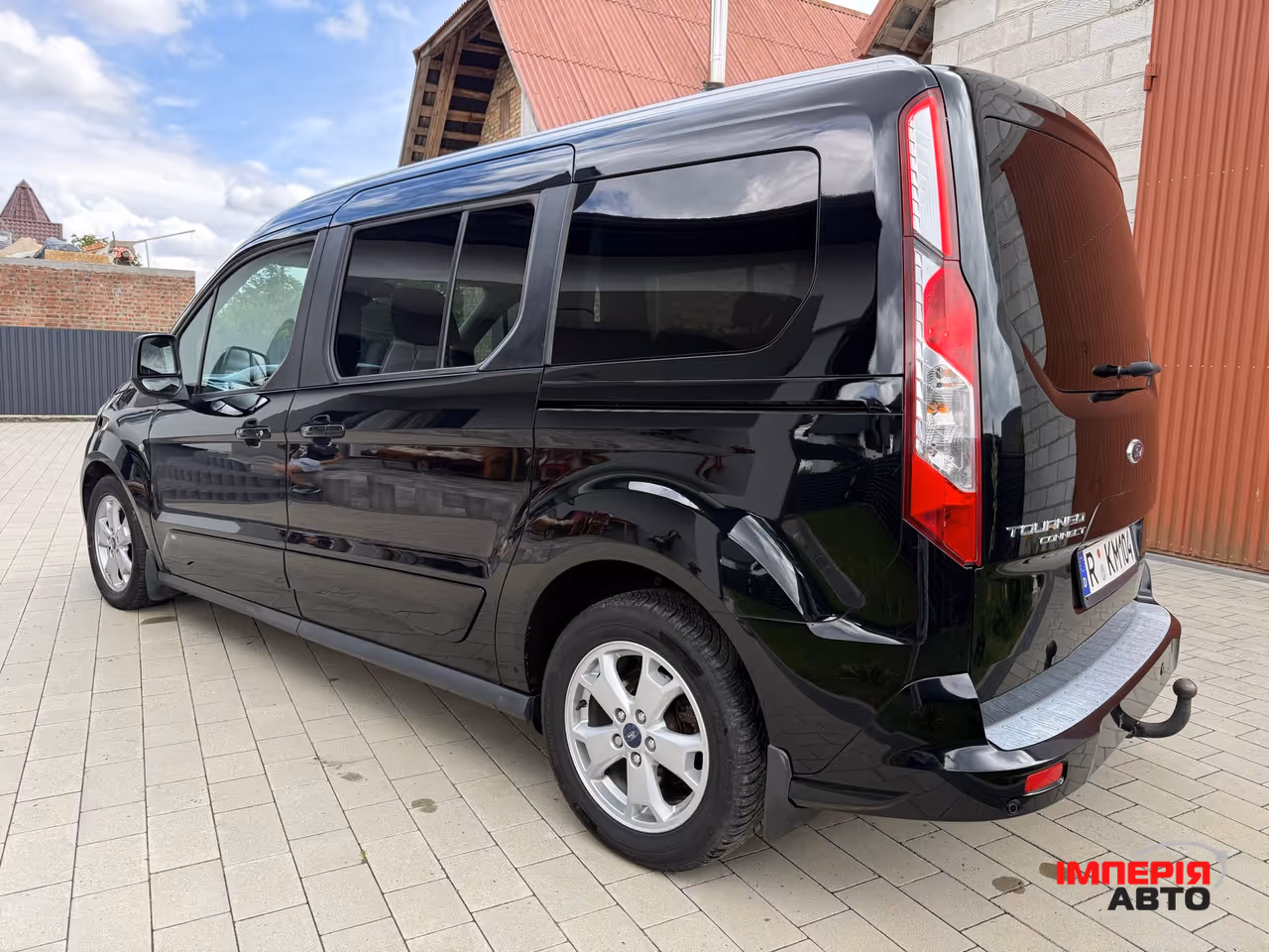 Ford Tourneo Connect - фото 4