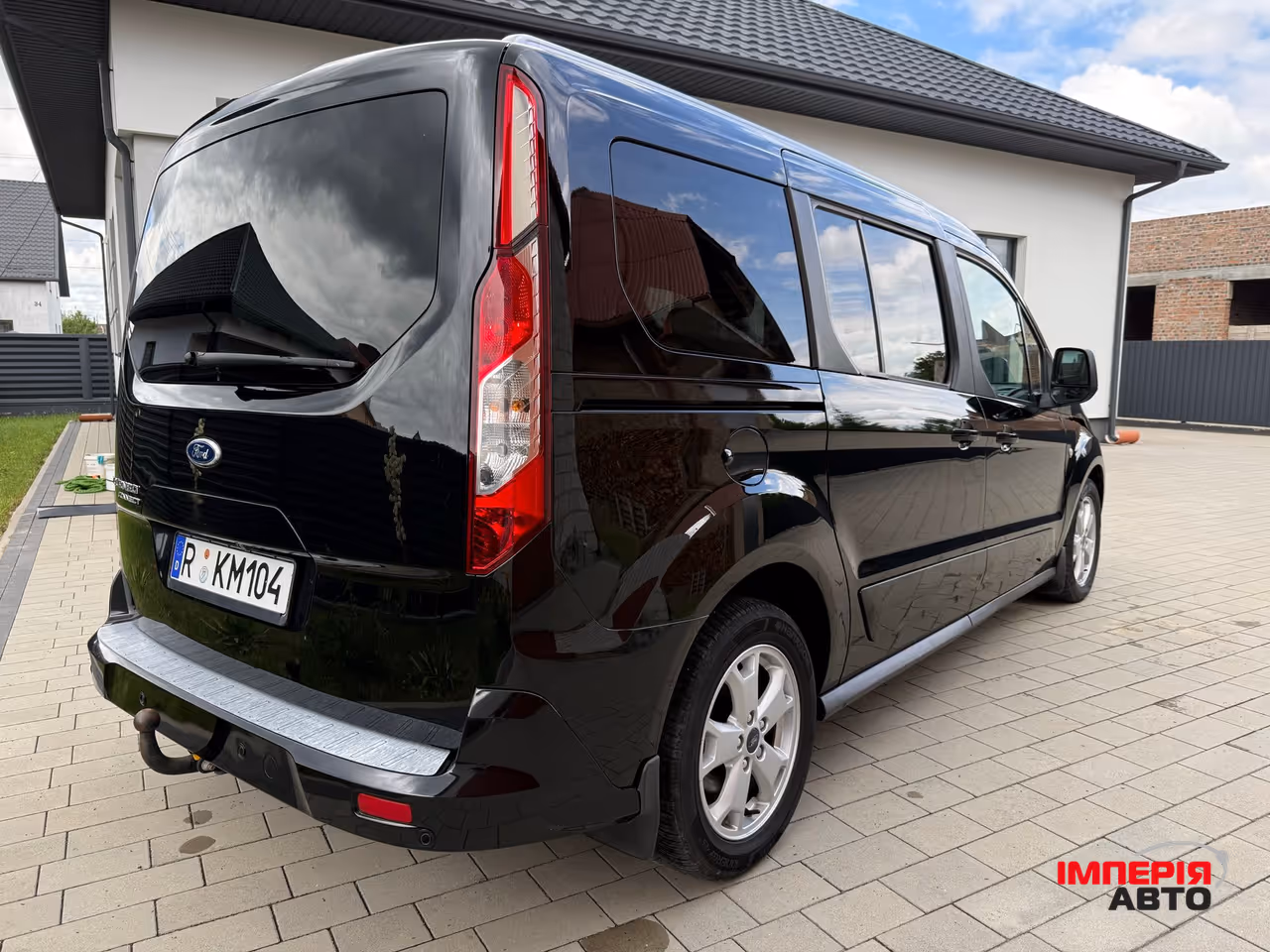 Ford Tourneo Connect - фото 3