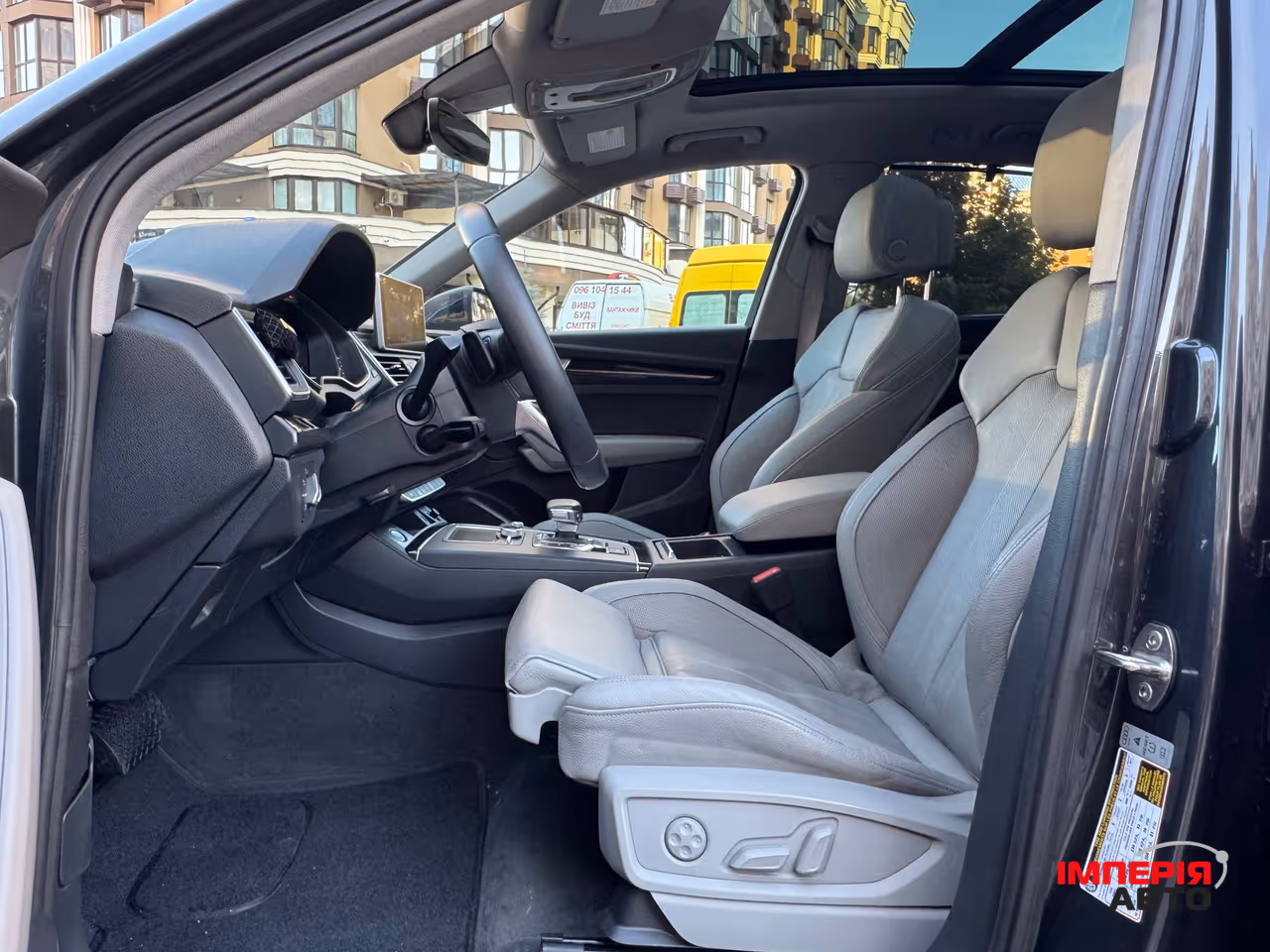 Audi Q5 - фото 17