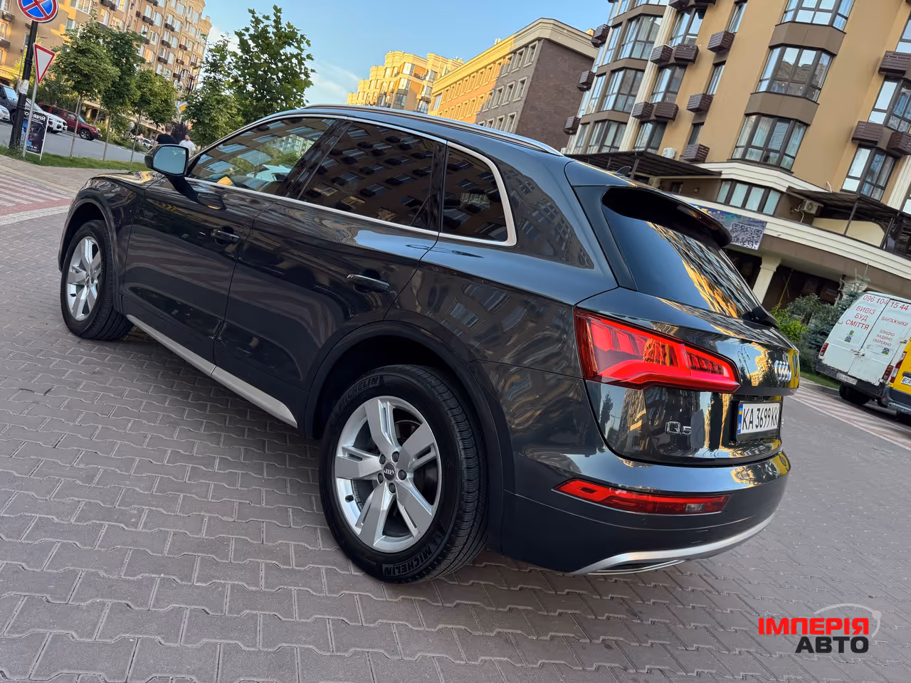 Audi Q5 - фото 4