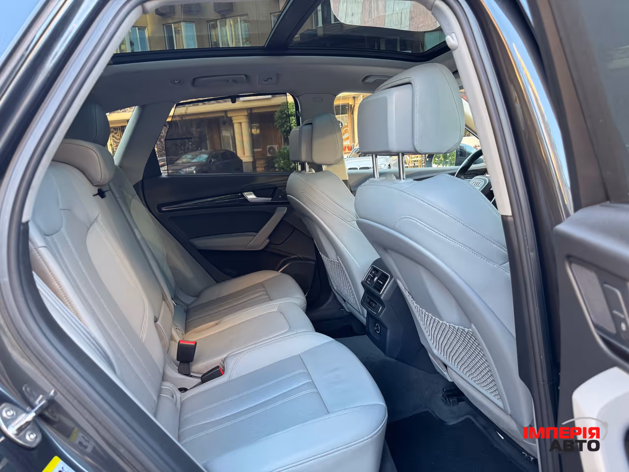 Audi Q5 - фото 12