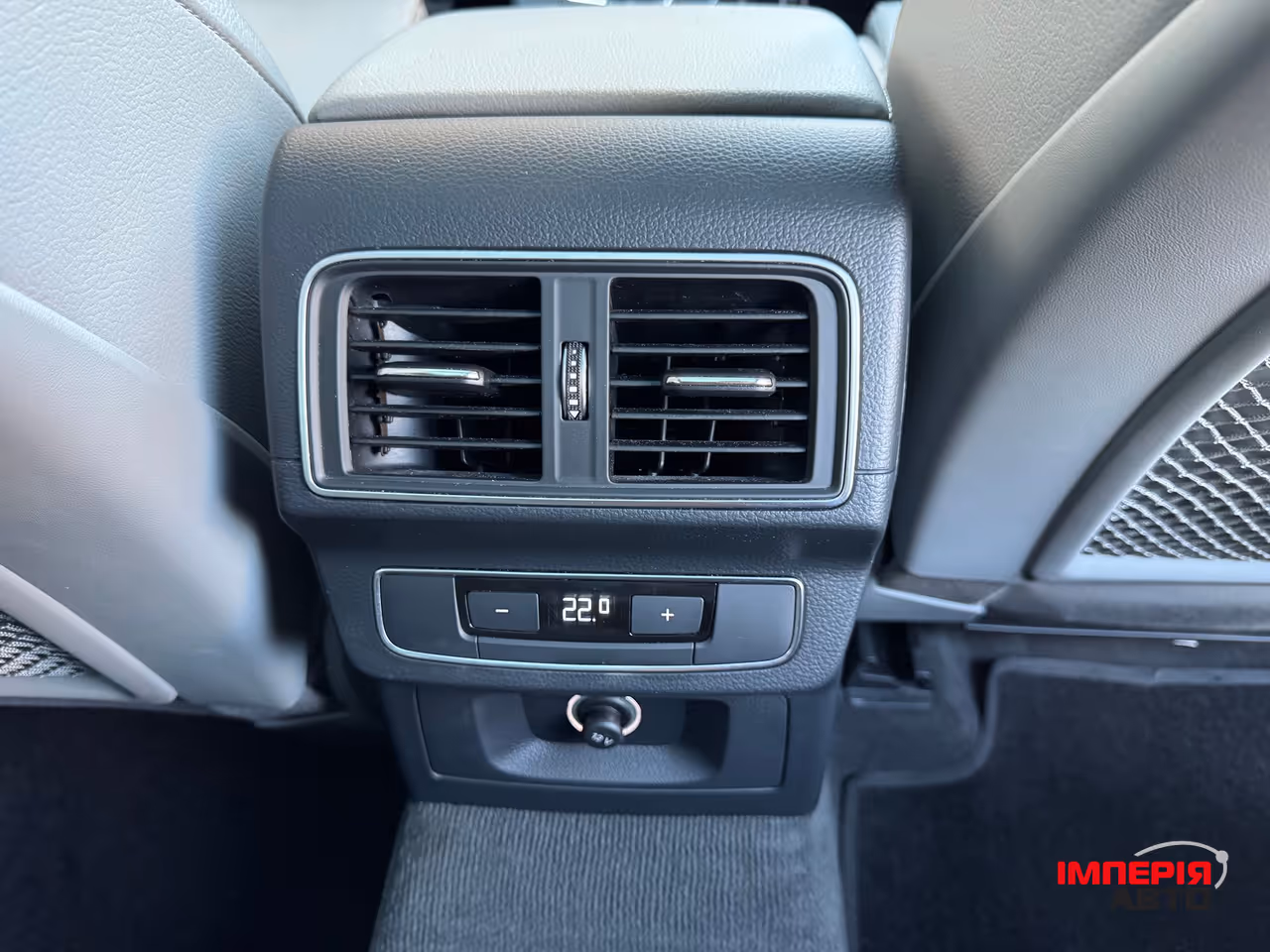 Audi Q5 - фото 33
