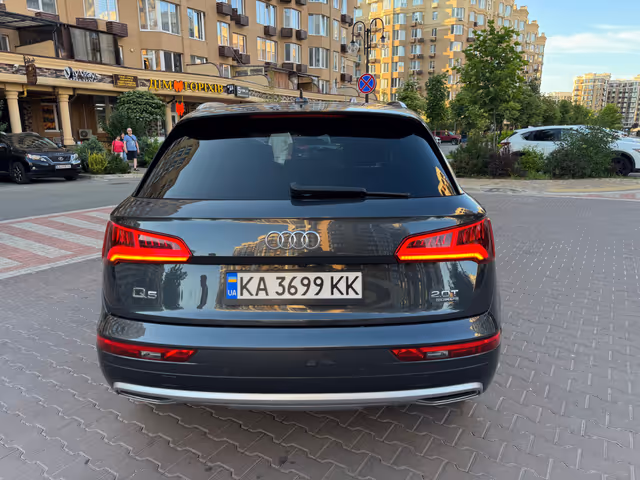 Audi Q5 - зображення 5