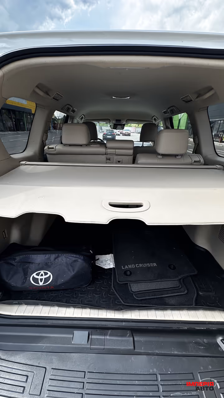 Toyota Land Cruiser Prado - фото 14