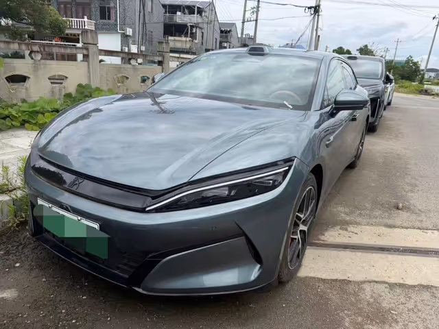 BYD Han - зображення 1