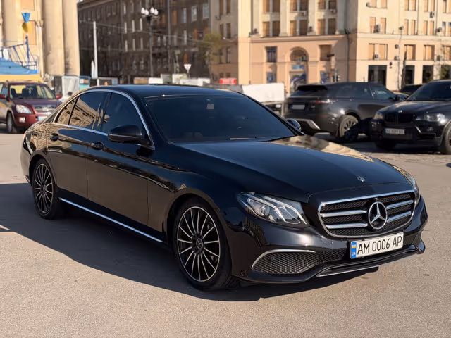 Mercedes-Benz E-Класс - зображення 2