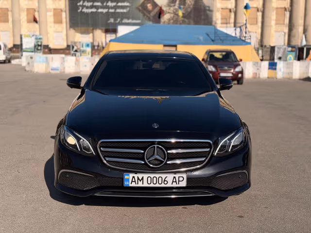 Mercedes-Benz E-Класс - зображення 1