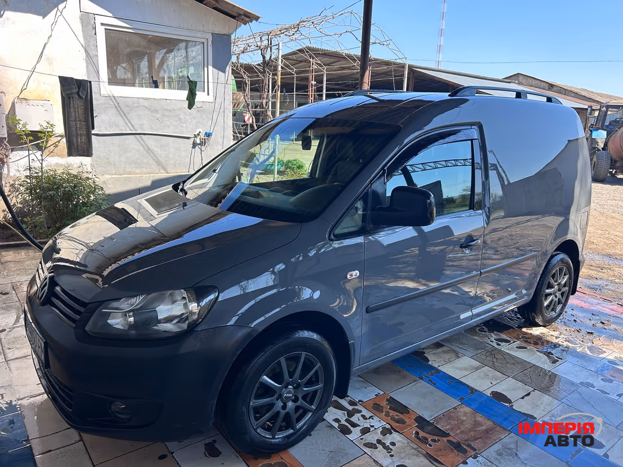 Volkswagen Caddy - фото 2