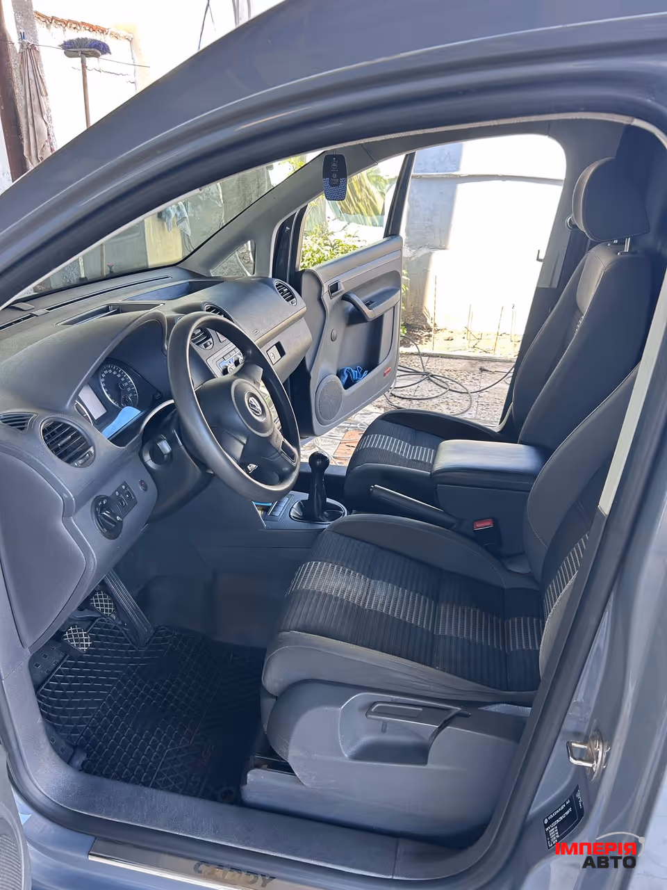 Volkswagen Caddy - фото 6