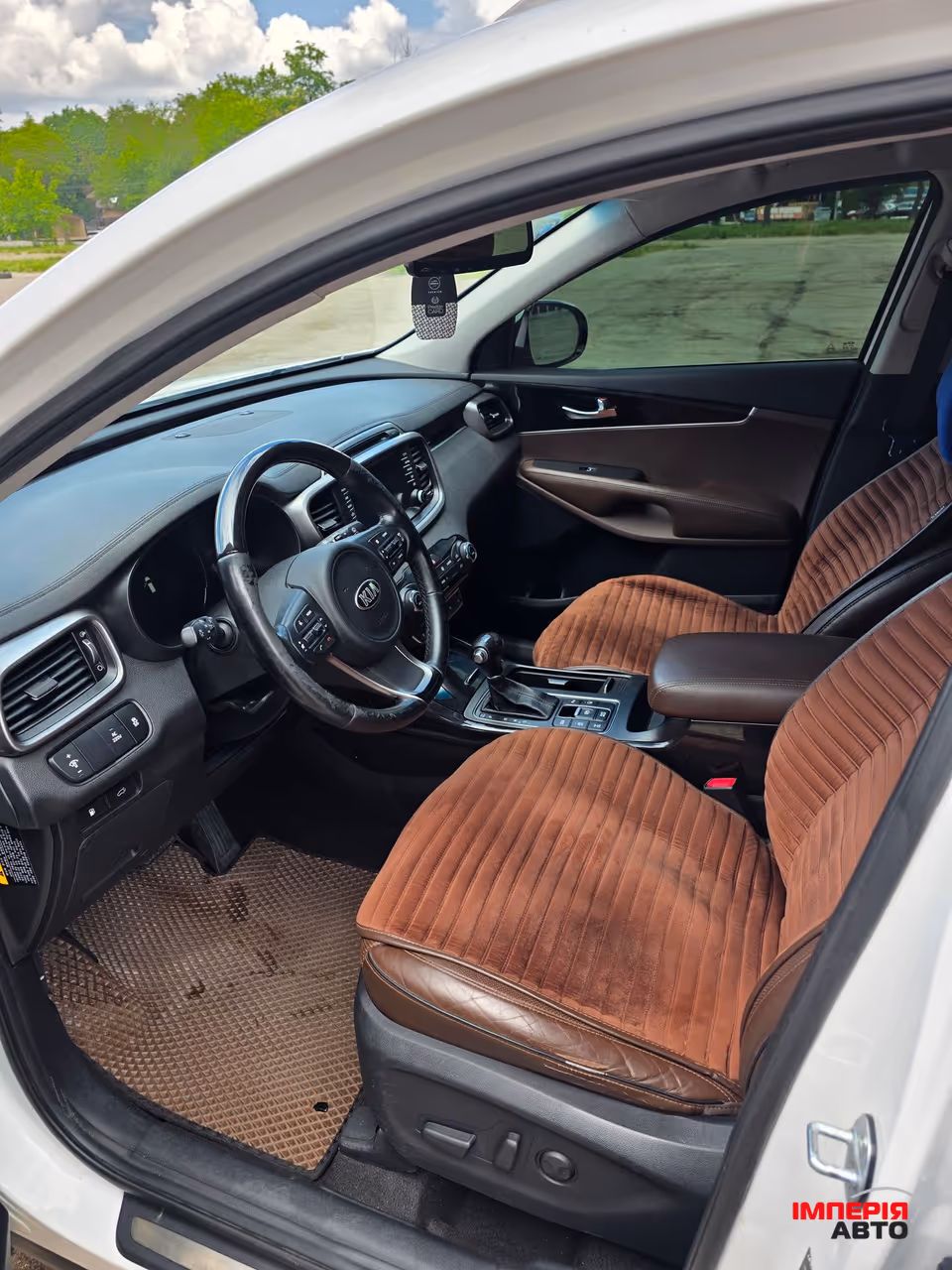 Kia Sorento - фото 8